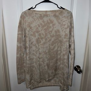 Lululemon back in action long sleeve- brown/white tie dye.